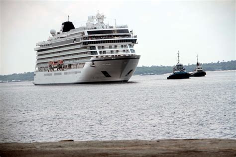 Temporada De Cruzeiros Leva A Manaus Mais De Mil Turistas