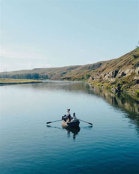 Bow River - Fly Fishing Guide Calgary