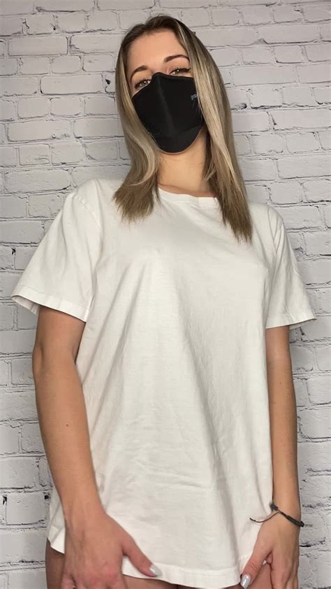 Just Your Average Thick Redhead Shaking Her Ass