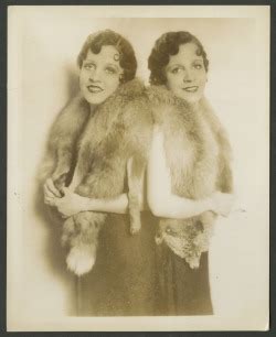 Daisy Violet Hilton Siamese Twins Porn Photo Pics