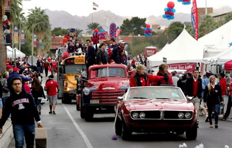 Photos 2012 Ua Homecoming Parade College