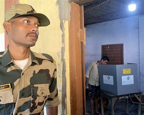 UP S Ghosi Assembly Bypoll 9 12 Per Cent Votes Cast In First Two Hours