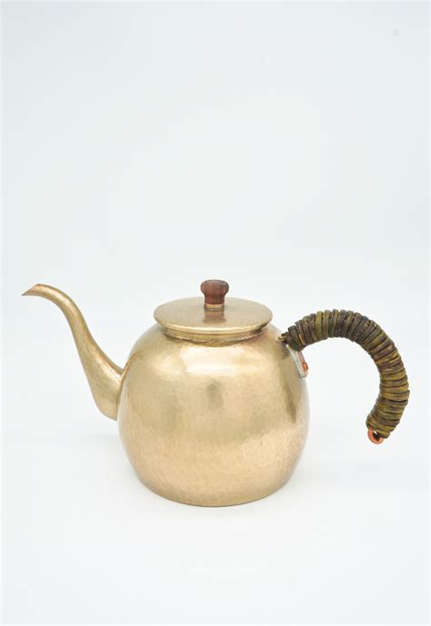 Kyūsu – Teapot - CRAFTS ON PEEL