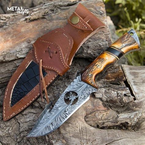 Handmade Damascus Steel Gut Hook Skinning Knife Stag Antler Handle