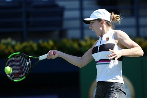 Simona Halep At Dubai Duty Free Rennis Wta Championships 02202019