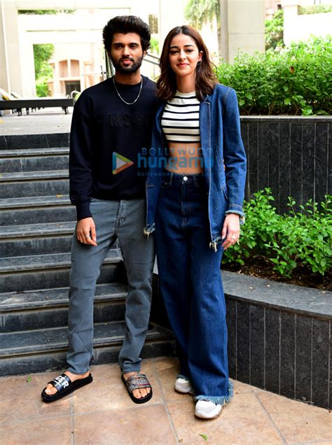 Photos Vijay Deverakonda And Ananya Panday Snapped Promoting Their