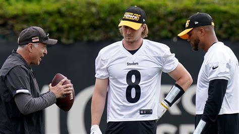 Steelers' Mike Tomlin Is Confident In New Play-Caller, Quarterbacks ...