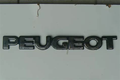 PEUGEOT SIGLE EMBLEME Logo Insigne Monogramme De Carrosserie En