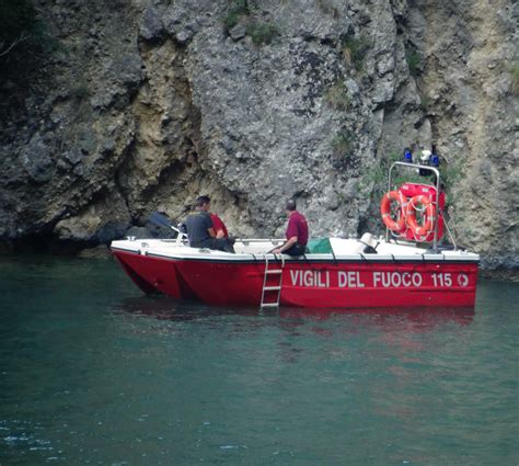 Lago D Iseo Si Tuffa E Scompare Disperso Enne