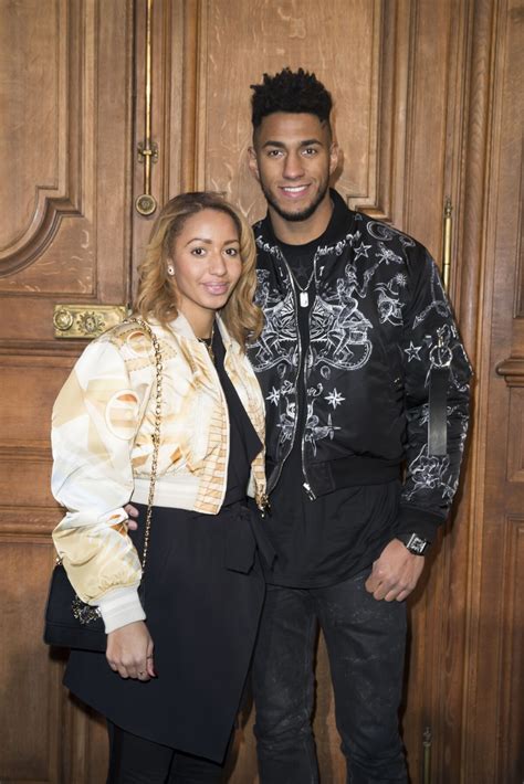 Photo Estelle Mossely Et Son Compagnon Tony Yoka Au Photocall Du