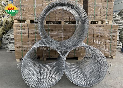 Triple Strand Concertina Razor Wire Fence Mpa For Barrier Safety