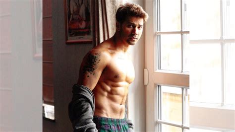 Varun Dhawan S Super Hot Shirtless Pic Is All Set To Motivate You IWMBuzz