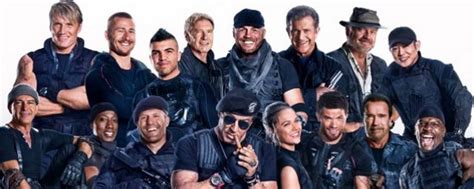 Exclusivo Novo Cartaz Brasileiro De Os Mercen Rios Re Ne Stallone