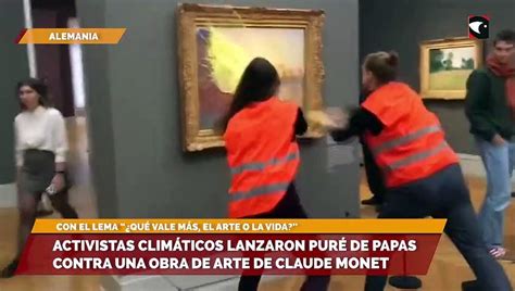 Activistas Clim Ticos Lanzaron Pur De Papas Contra Una Obra De Arte De