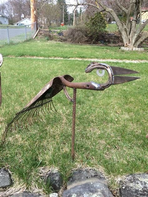 Shovel Bird Google Search Metal Garden Art Scrap Metal Art Metal