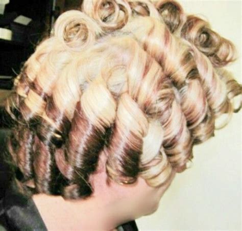 Pin By David Connelly On Highlighted And Two Toned Hair In Curlers Two