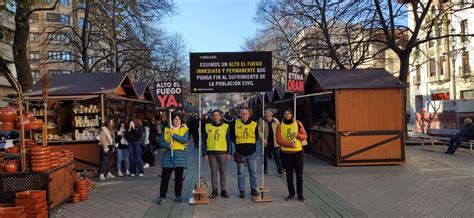 Protesta de Amnistía Internacional en Pamplona para pedir un alto el