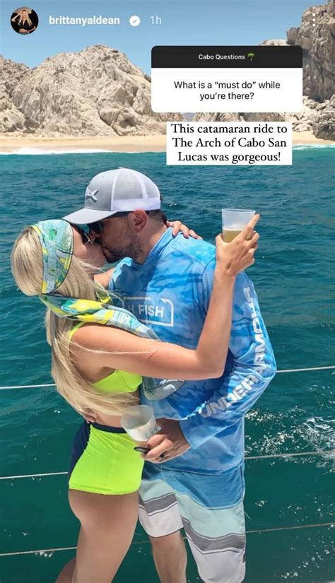 Escape To Paradise See Inside Jason Aldean And Brittany Aldeans Stunning Cabo Vacation