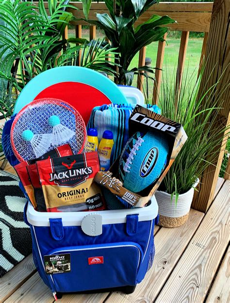 Summer Fun Fathers Day Gift Basket Idea