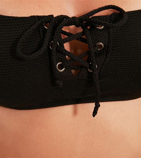 Buy Trendyol Textured Bikini Brassiere In Black Thstreet Kuwait