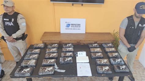 Santa Fe Prefectura Secuestr M S De Kilos De Coca Na