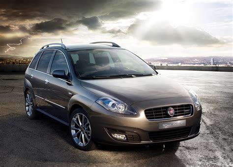 Fiat Croma Hd Pictures Carsinvasion