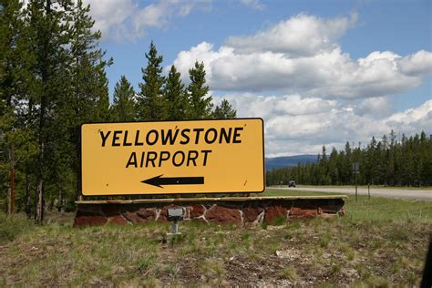 Yellowstone And More: WEST YELLOWSTONE'S AIRPORT