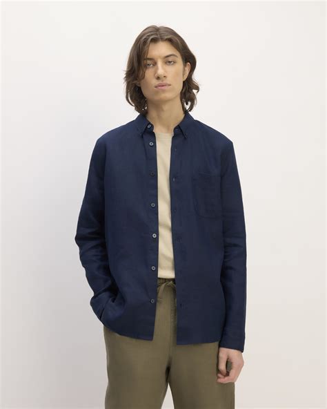 The Classic Shirt In Linen Navy Everlane