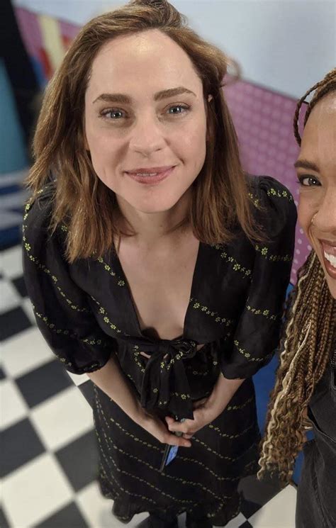 Braless R Fionadourif