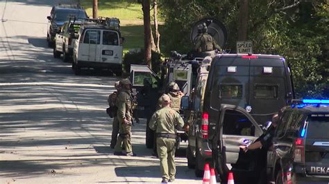 Suspect In Custody After Swat Standoff In Dekalb County Fox 5 Atlanta