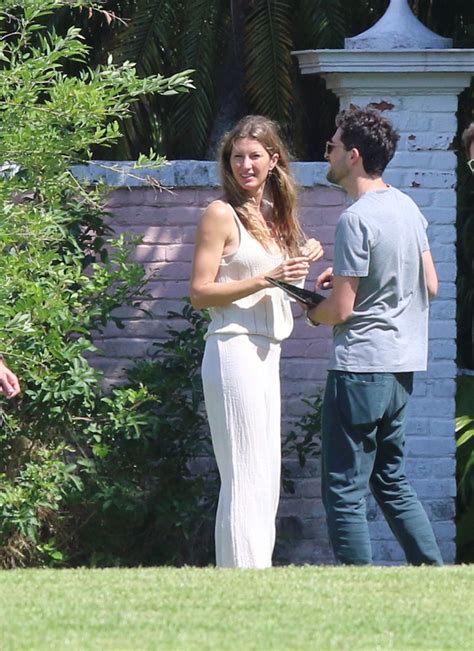 Gisele Bundchen Miami Beach Property 05 03 2021 • Celebmafia