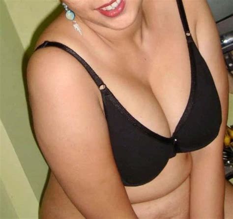 Genuine Tamil Aunty B I G Boobs Nude Video Call Aunty 784 Bangalore