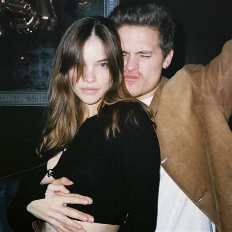 Pin De Totoaho En Barbara Palvin Fotos Lindas De Parejas Parejas