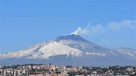 Catania Terremoto Sulletna Tre Scosse La Pi Forte Di Magnitudo