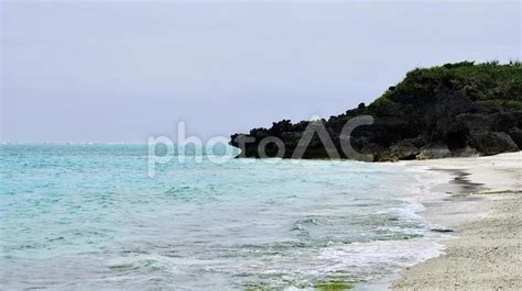 鹿児島県与論島の大金久海岸と百合ヶ浜 No 28347058｜写真素材なら「写真ac」無料（フリー）ダウンロードok