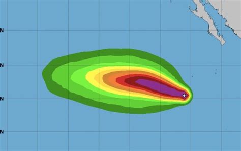 Fernanda evoluciona a huracán categoría uno y podrá ser dos en el