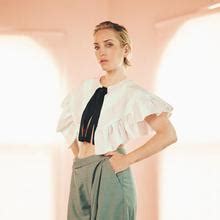 Zoe Lister Jones Nude Leaks Fapopedia