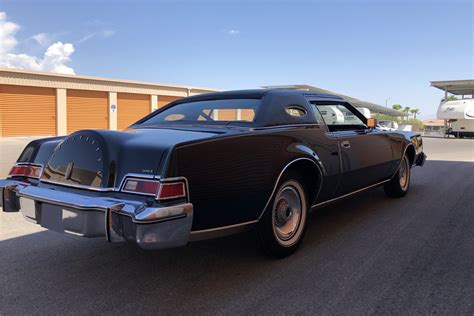 1975 LINCOLN CONTINENTAL MARK IV Rear 3 4 222864