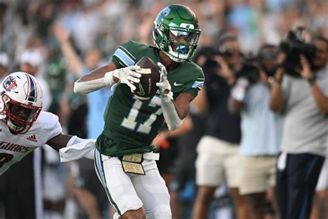 Three Stars Tulane Shines Under National Spotlight In Season Debut