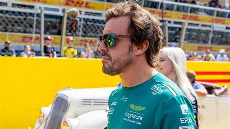 Fernando Alonso Drives His $3,000,000 Car for the Most Bizarre Use of ...