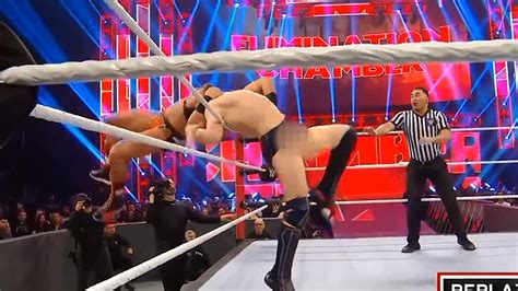 Wwe S Daniel Bryan Suffers Wardrobe Malfunction In Ring It S Nuts