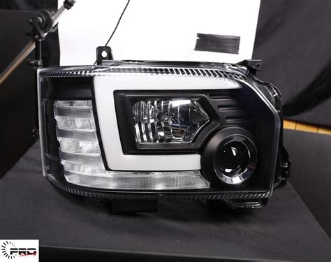 Sonar Toyota Hiace 2015 UP Headlights Pro Tuning