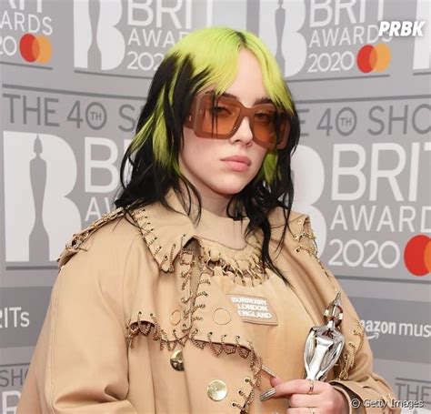 Billie Eilish anuncia documentário sobre a carreira Veja teaser