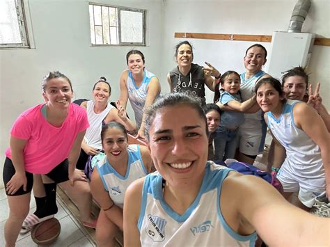 Equipo Femenino De Básquetbol Finaliza Invicta En La Fase Regular Campeonato De Asociación