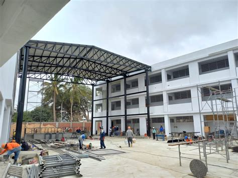 Piura Colegio Selmira De Varona Ya Presenta Un Avance De Obra De 30