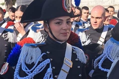 Orta Di Atella Lucia Del Prete Giura Fedelt Allarma Dei Carabinieri