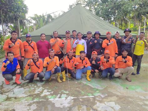 Bpbd Rokan Hilir Kerahkan Perahu Dan Tenda Untuk Bantu Warga Terdampak