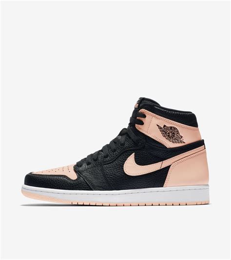 Jordan 1 Retro Hyper Pink Store