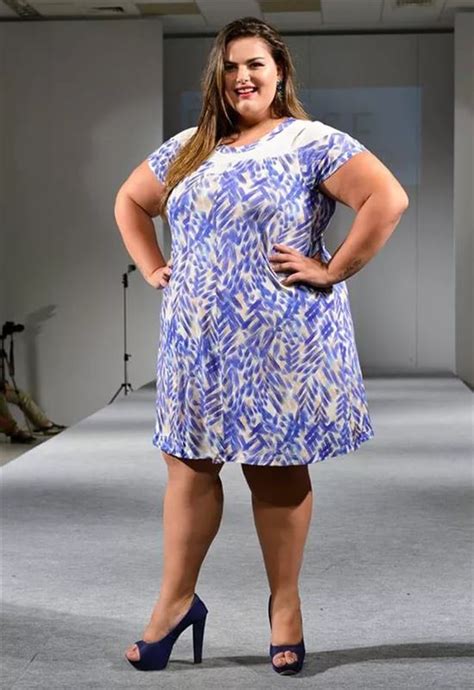 Фото Толстушки В Коротком Платье