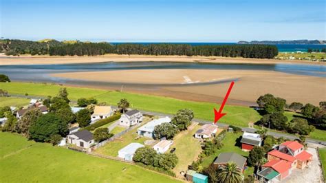 Residential Auction 2179 Whananaki North Road Whananaki Whangarei